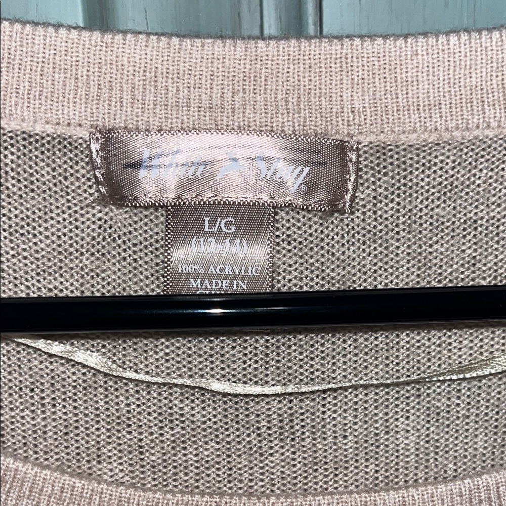 Sweater - Picture 2 of 5